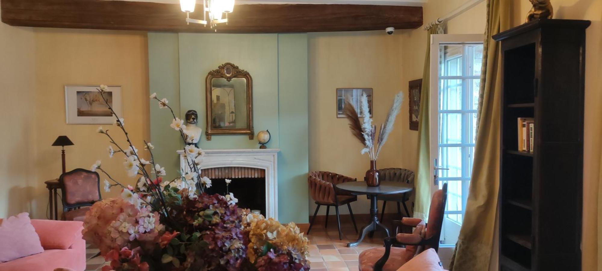 Hotel Le Mas Trilles Сере Экстерьер фото