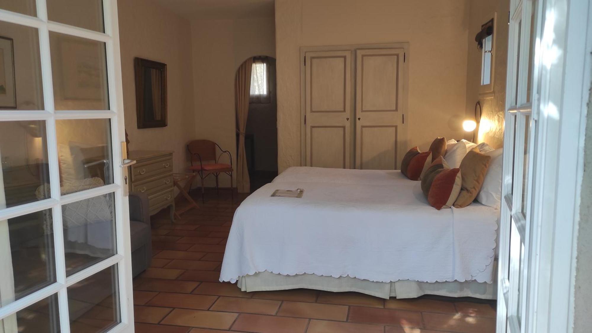 Hotel Le Mas Trilles Сере Экстерьер фото